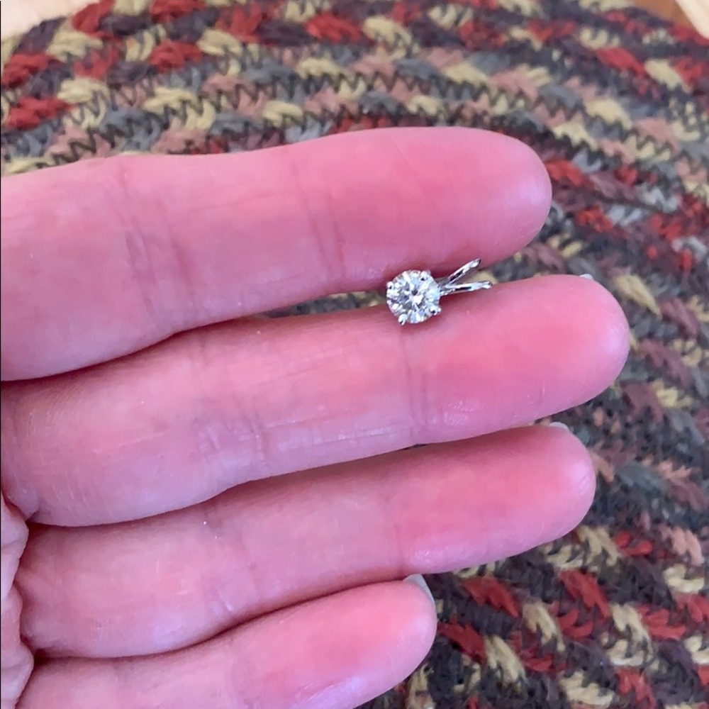 14k real diamond solitaire pendant .80 CTW